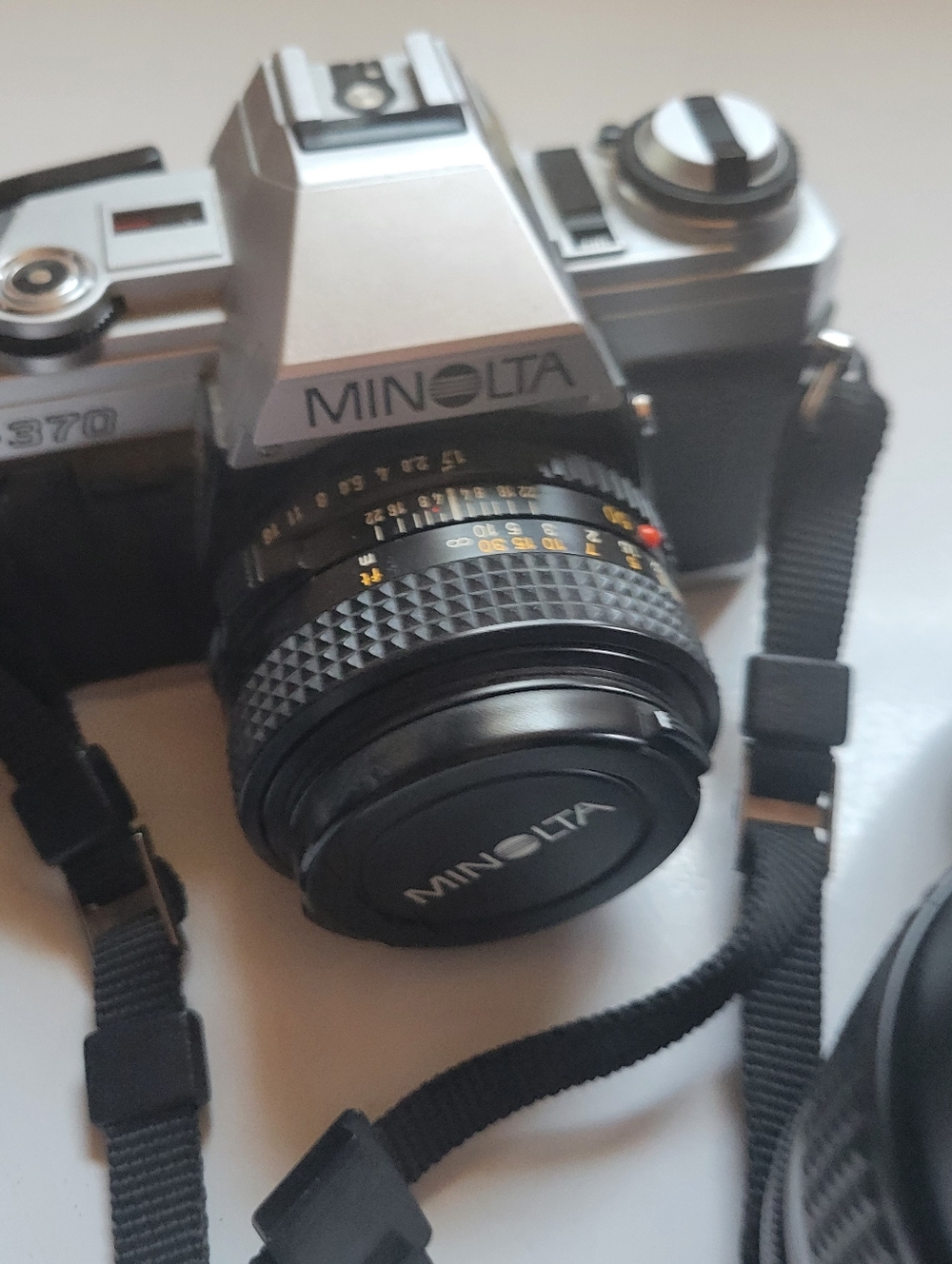 Minolta X-370 35mm Film Camera in Black and Silver with Extra Lenses(DW) - Picture 2 of 8
